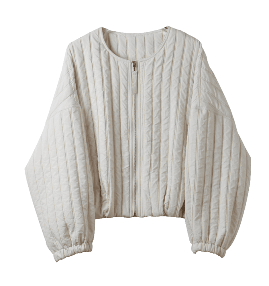 白コーデ ふんわりキルティングブルゾン