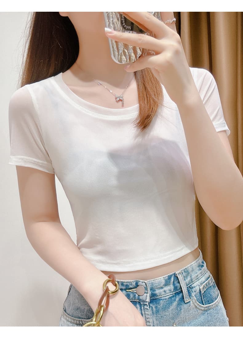白コーデ シンプル丸首クロップド半袖カットソー