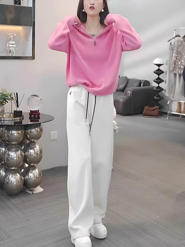 白コーデ ゆったりストレートワイドパンツ