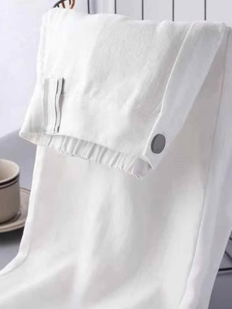 白コーデ ゆったりワイドシルエットパンツ