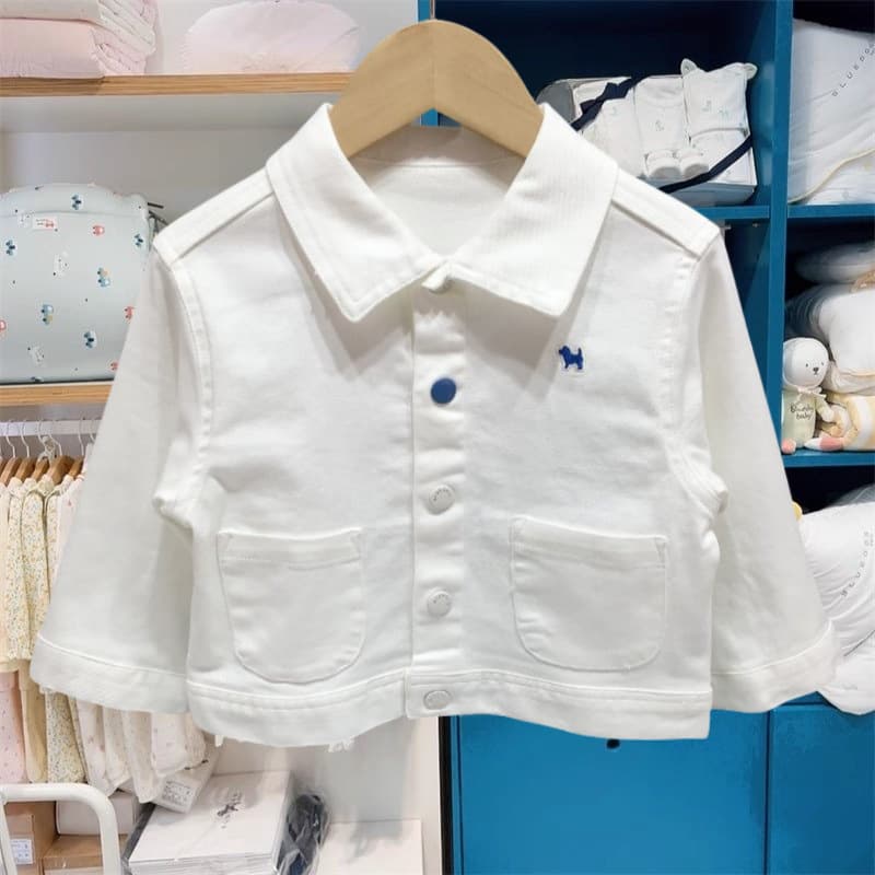 白コーデ 子供用デニムジャケット